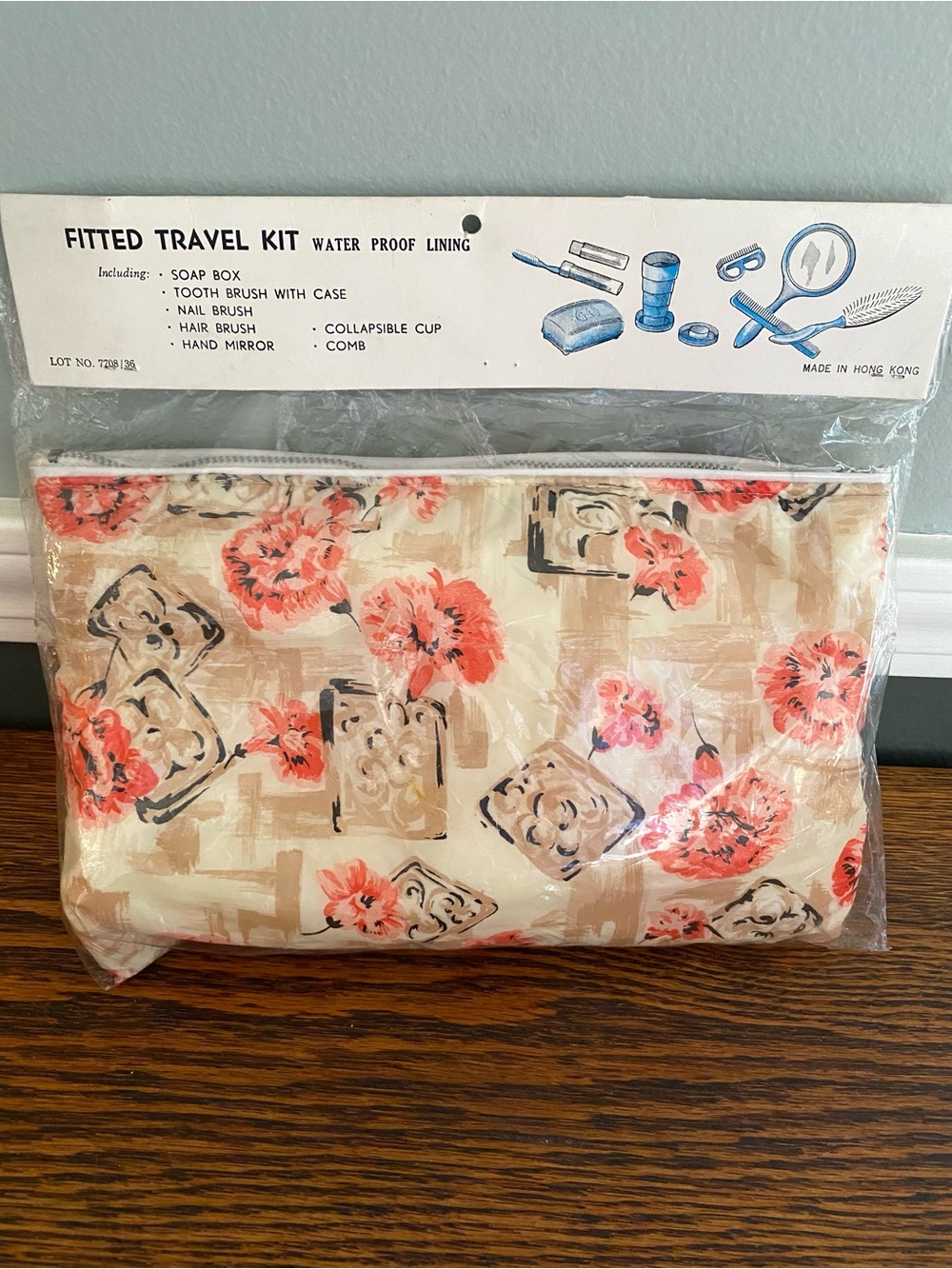 Vintage NOS Mid Century Fitted Travel Set - Floral Waterproof Bag Toiletry Kit